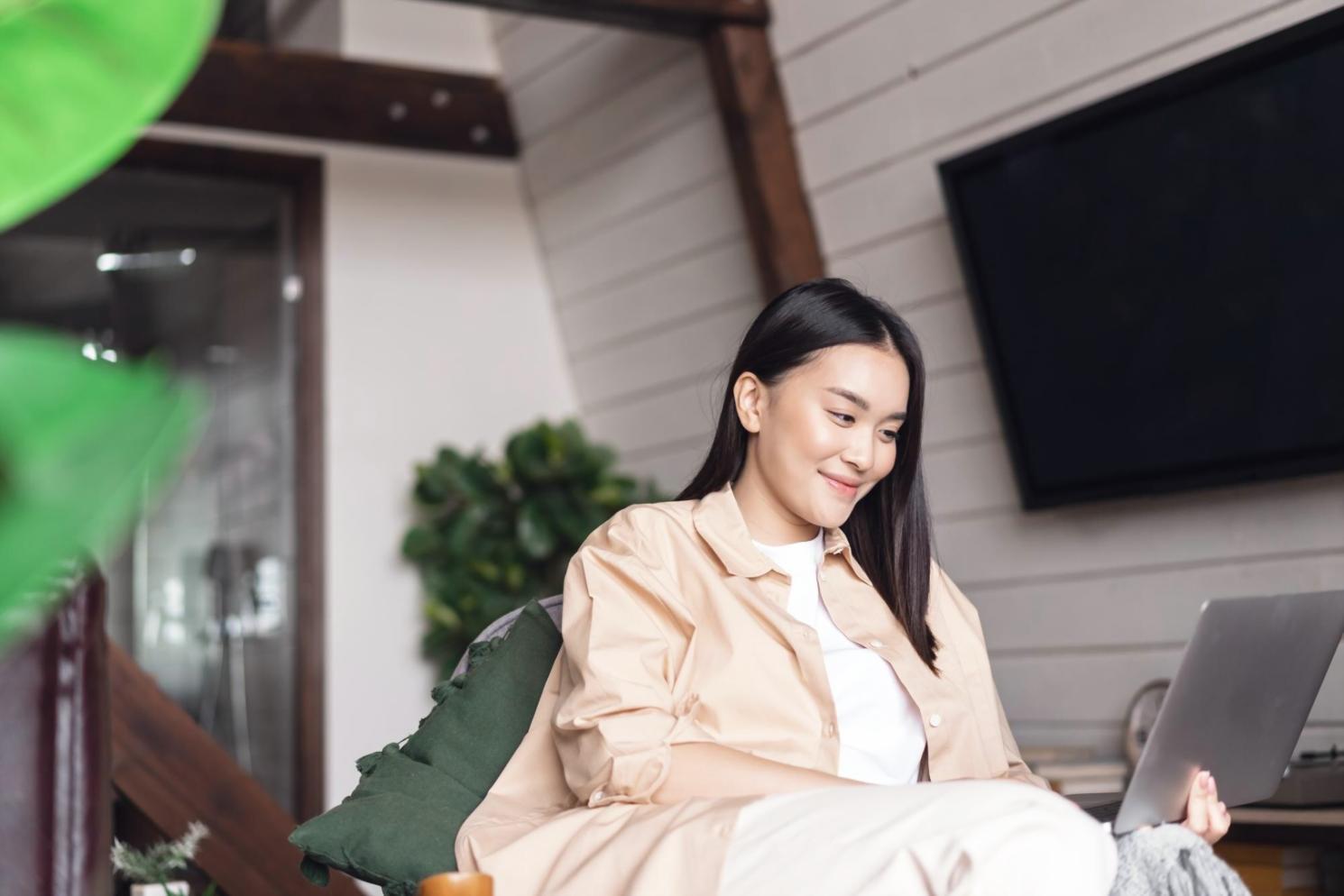 Focused one-on-one instruction session with personalized curriculum guidance